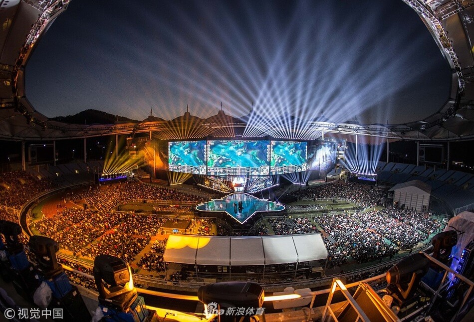 AL战队让一追二锁定八强席位，关键团战逆转经济差距